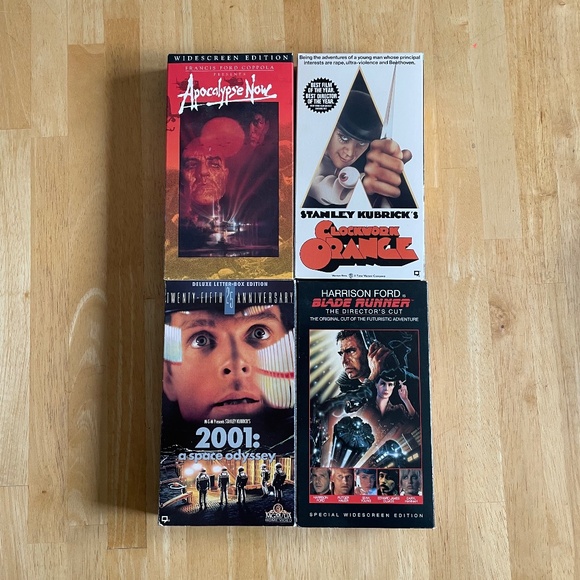 4 classic movies - VHS format - Picture 1 of 1